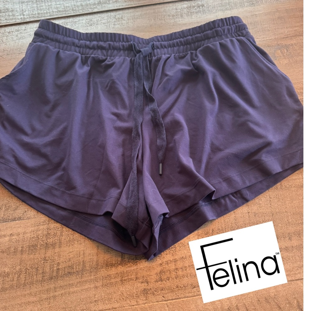 Felina Women's Shorts